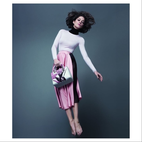 ...Think Pink.... 💕💕💕💕 - Picture 4 of 8